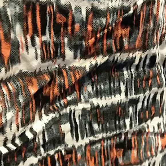 Shorts - Picture 3 of 4